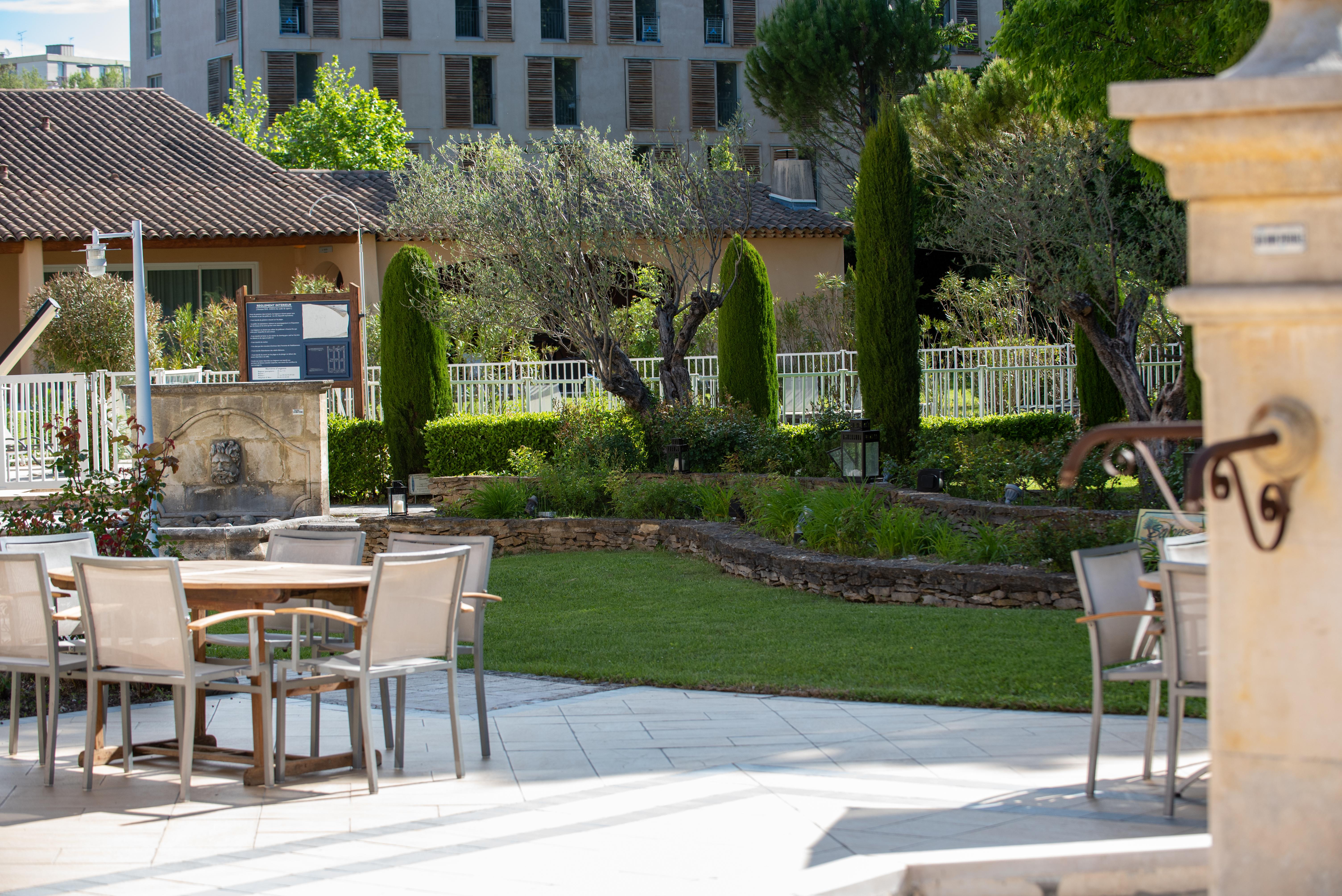 Novotel Aix-En-Provence Pont De L'Arc Exterior photo